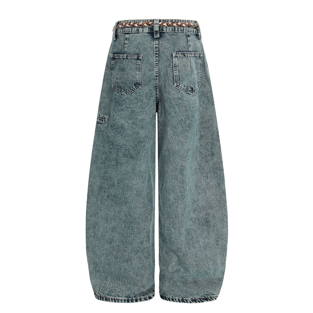 Retro washed denim jeans with waistband and curved blade